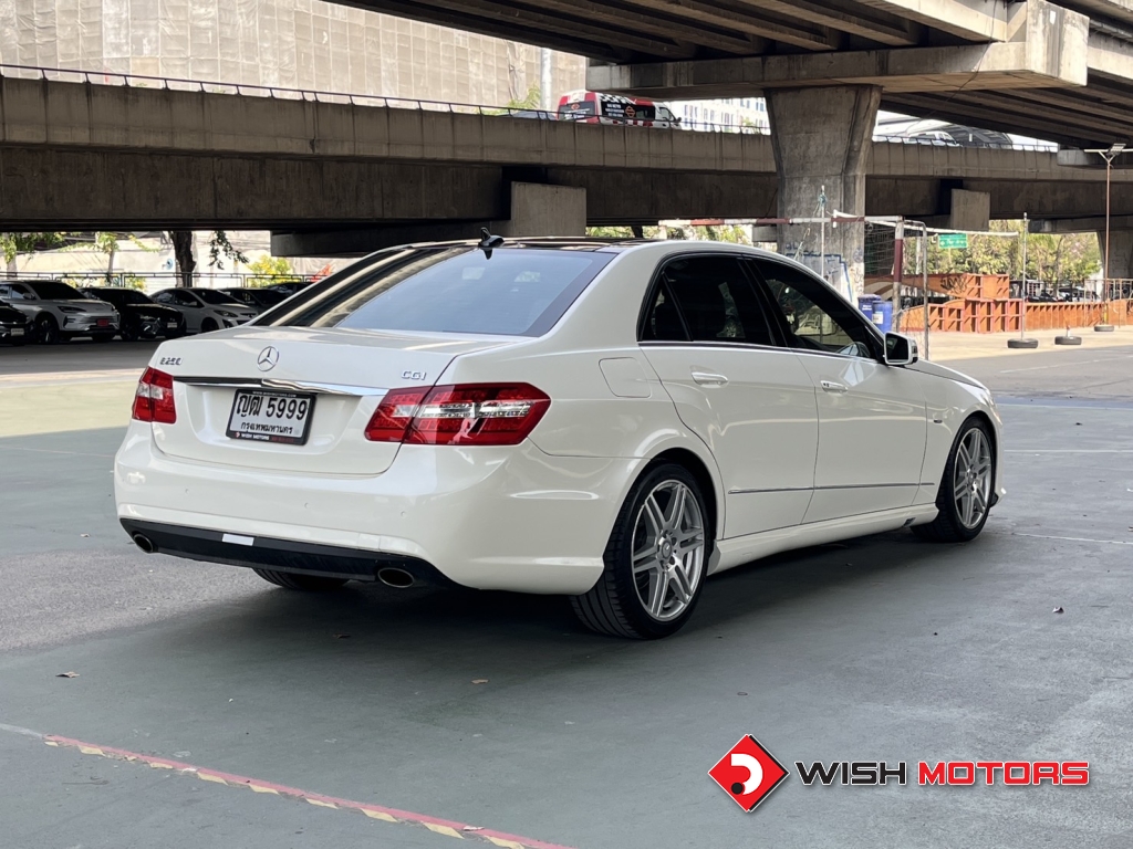 MERCEDES-BENZ E-CLASS E250 CGi AT ปี 2011 #6 (L)