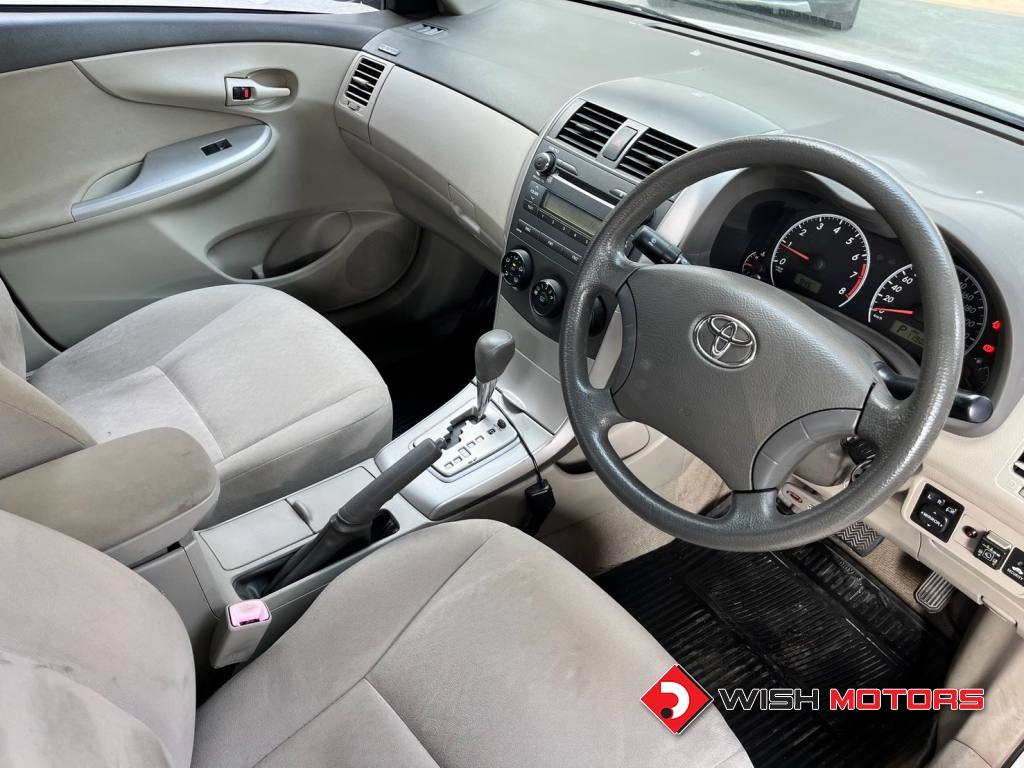 TOYOTA ALTIS 1.6 [E]  ปี 2010 #13 (L)