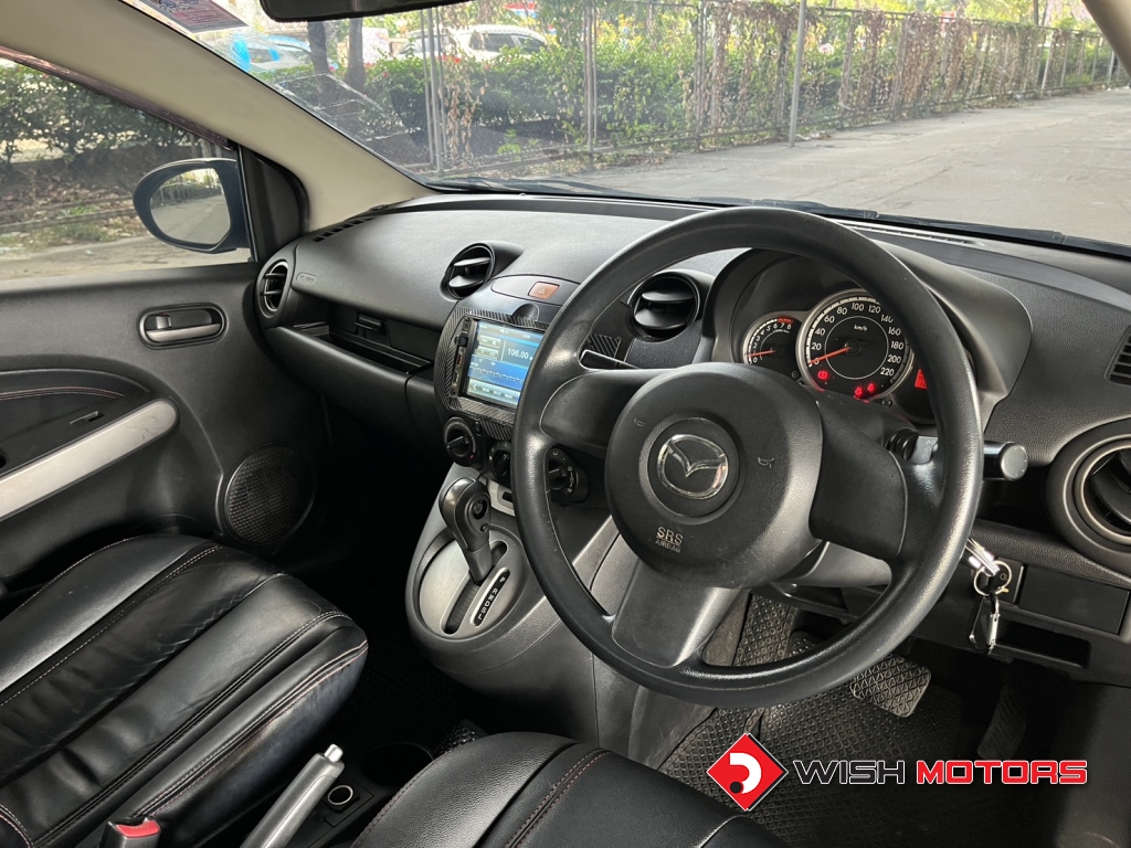 MAZDA 2 1.5 [Groove Elegance] AT ปี 2012 #11 (L)