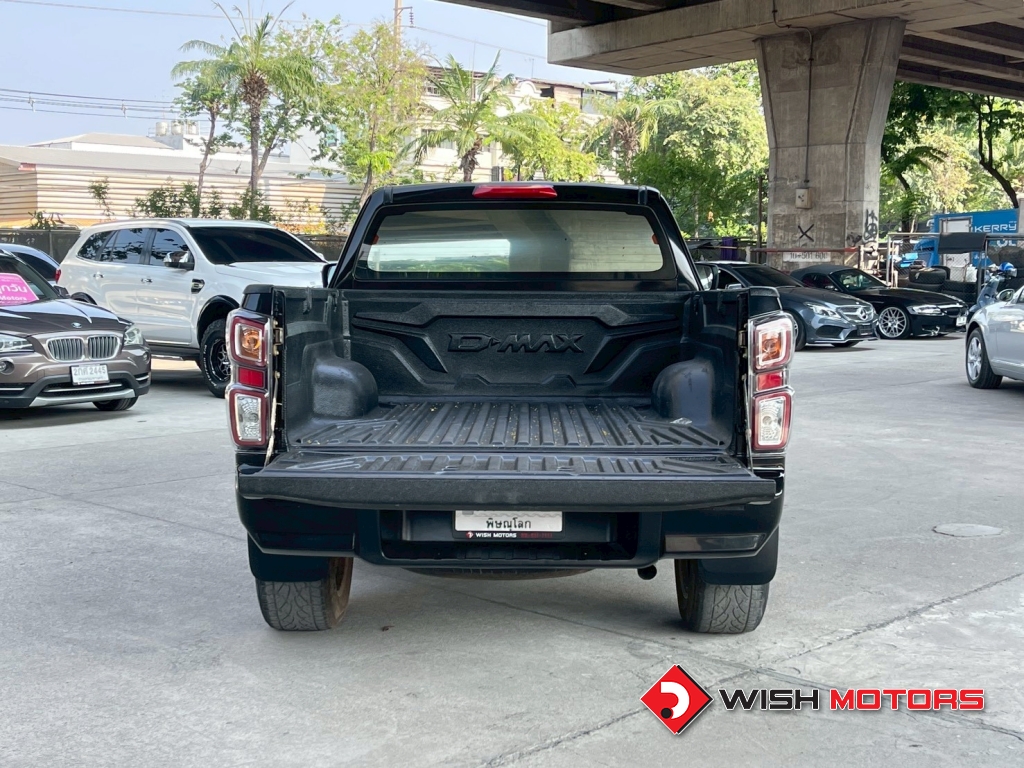 ISUZU D-MAX V-CROSS (20-25) 3.0 Ddi Z MT4WD. ปี 2022 #7 (L)