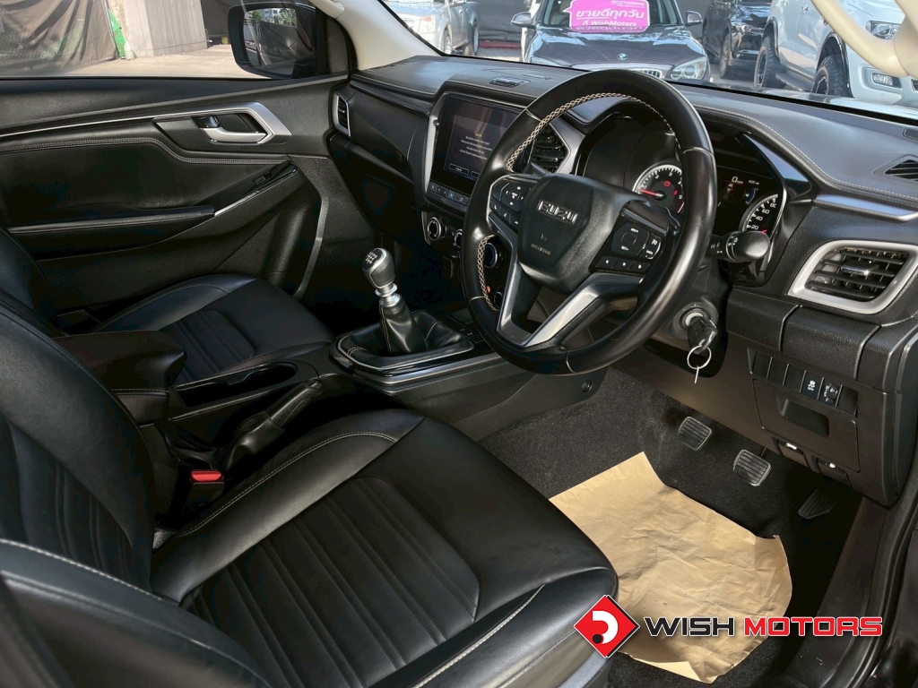 ISUZU D-MAX V-CROSS (20-25) 3.0 Ddi Z MT4WD. ปี 2022 #13 (L)