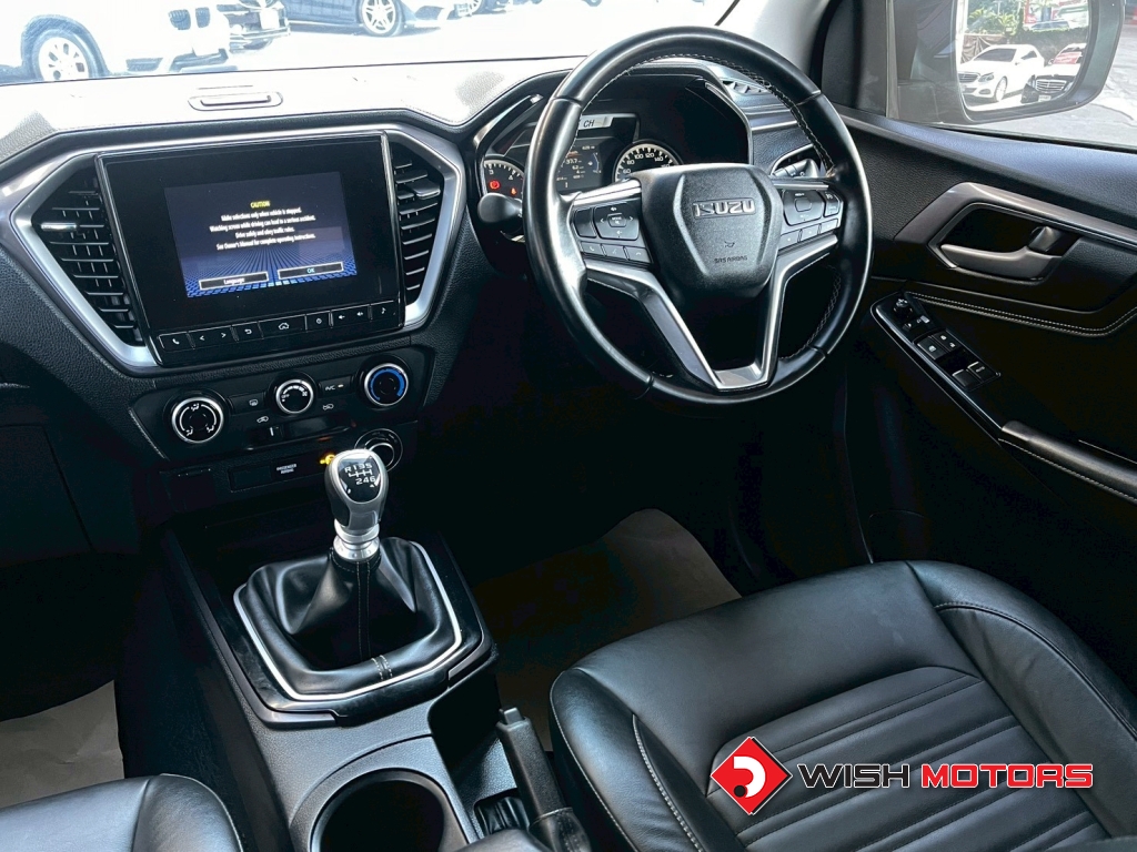 ISUZU D-MAX V-CROSS (20-25) 3.0 Ddi Z MT4WD. ปี 2022 #17 (L)