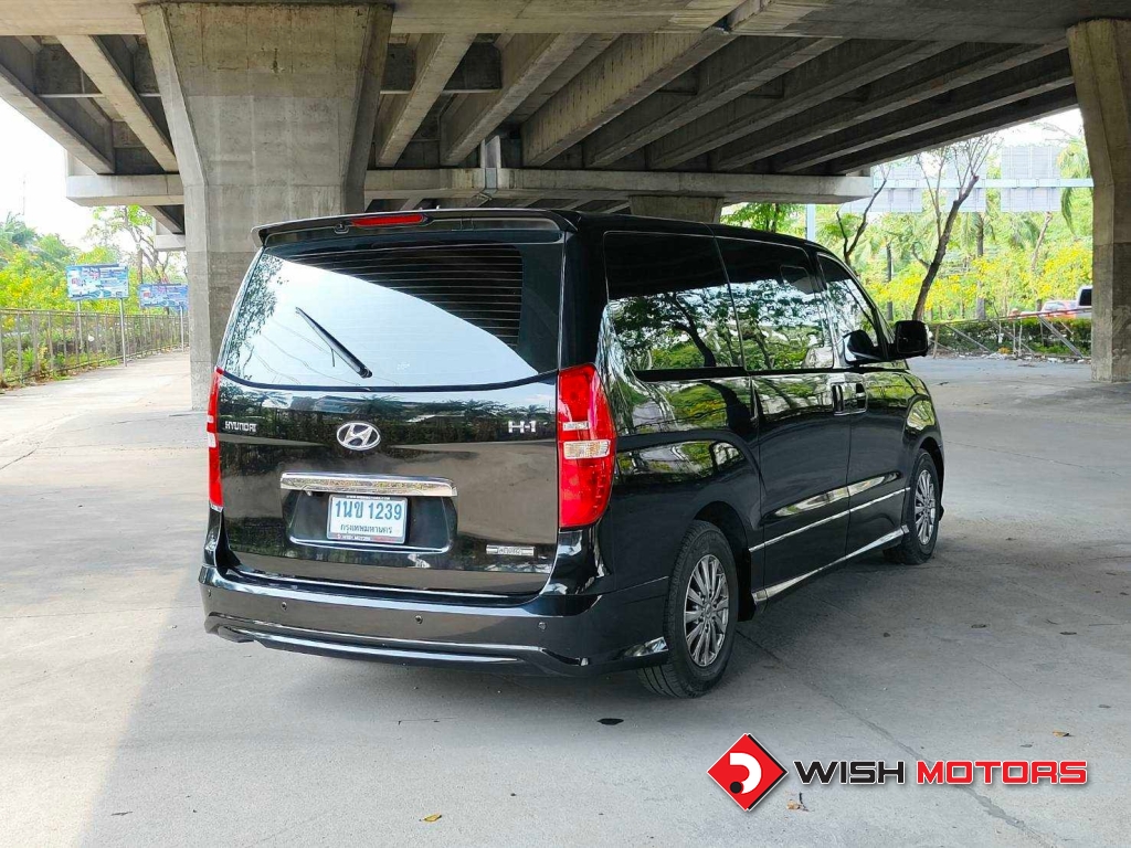 HYUNDAI H-1 2.5 CRDi [Deluxe] AT ปี 2017 #6 (L)