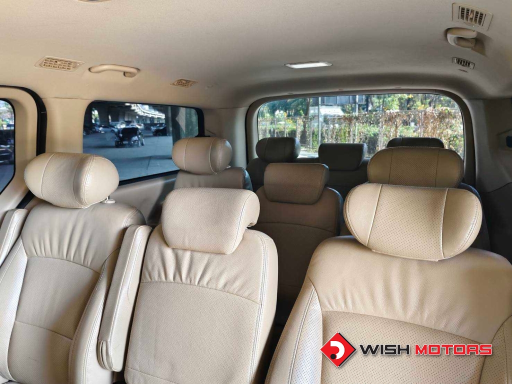 HYUNDAI H-1 2.5 CRDi [Deluxe] AT ปี 2017 #10 (L)