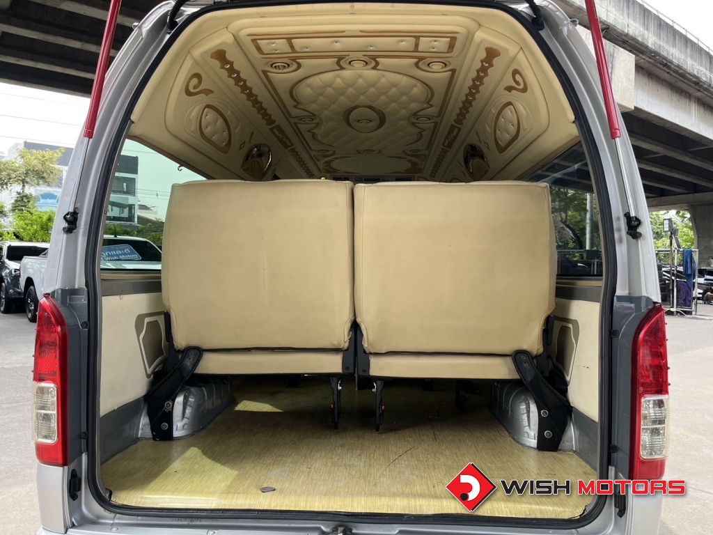 TOYOTA HIACE 2.5 MT ปี 2013 #8 (L)