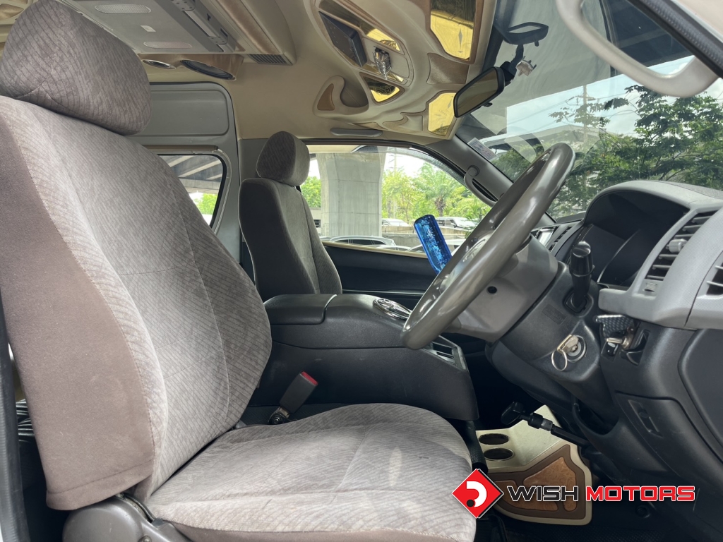 TOYOTA HIACE 2.5 MT ปี 2013 #12 (L)