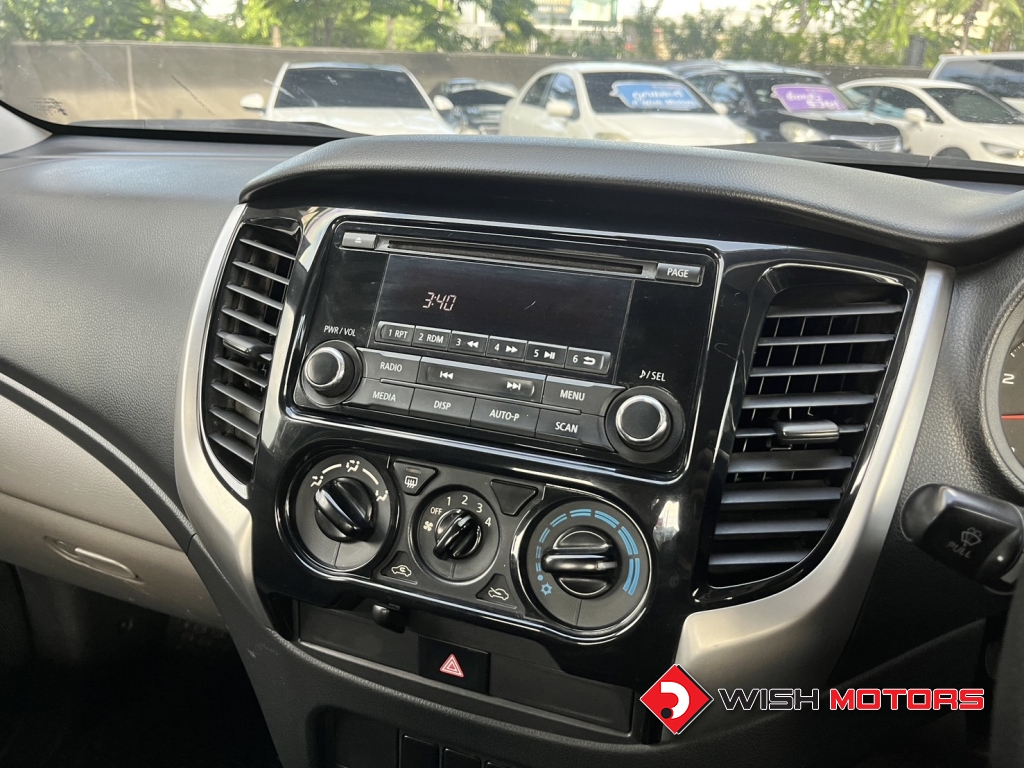 MITSUBISHI TRITON (ปี15-18) 2.4 GLX MT ปี 2015 #13 (L)