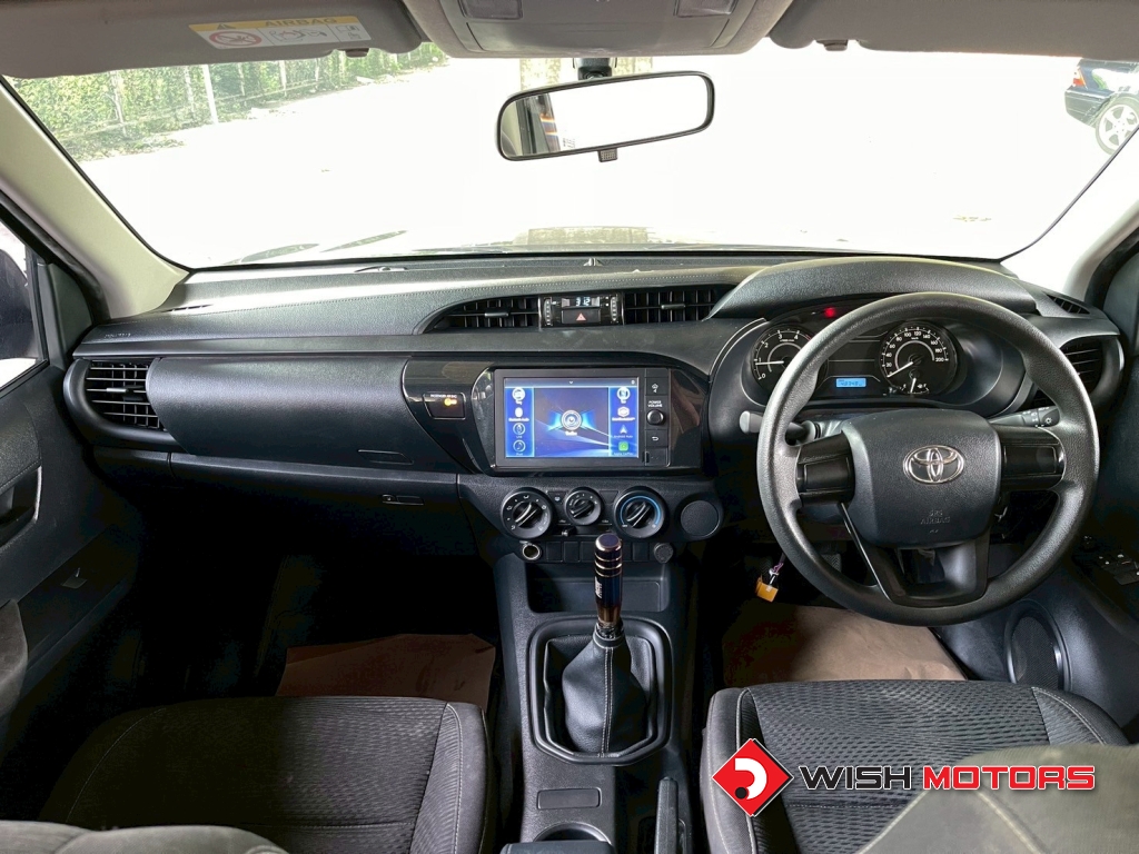 TOYOTA REVO (ปี21-23) Z Edition 2.4 Entry MT ปี 2022 #20 (L)