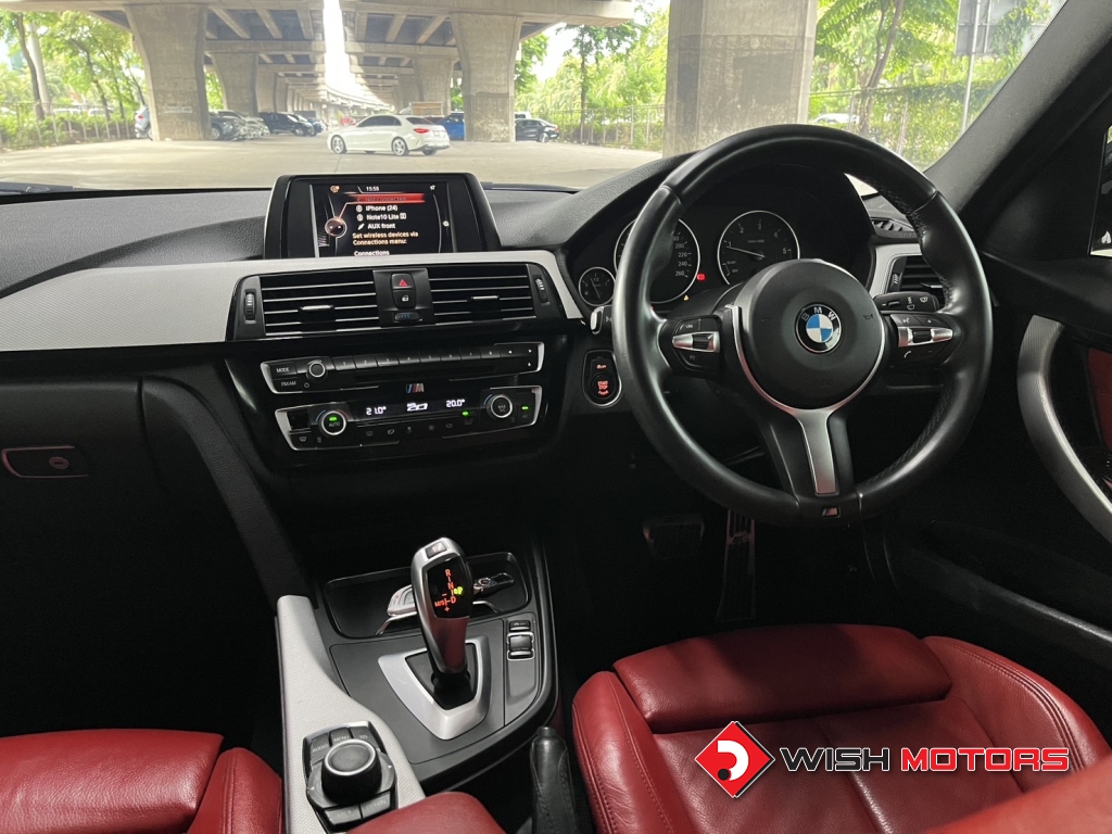 BMW SERIES 3 320d AT ปี 2017 #17 (L)
