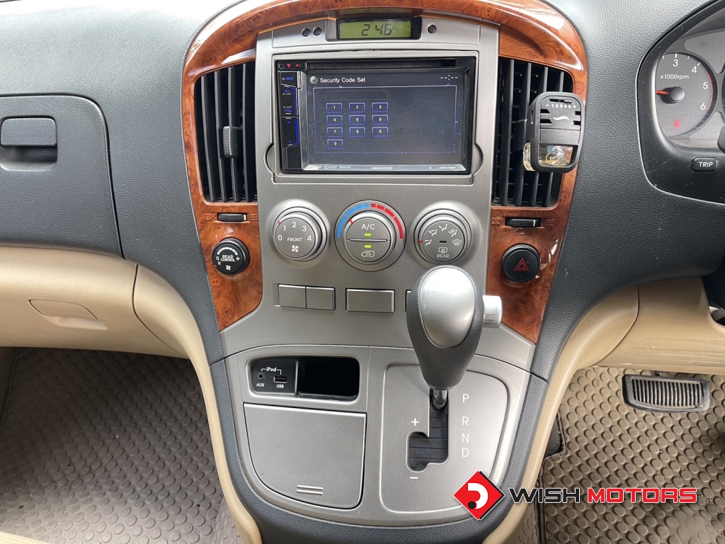 HYUNDAI H-1 2.5 CRDi [Elite] AT ปี 2014 #17 (L)