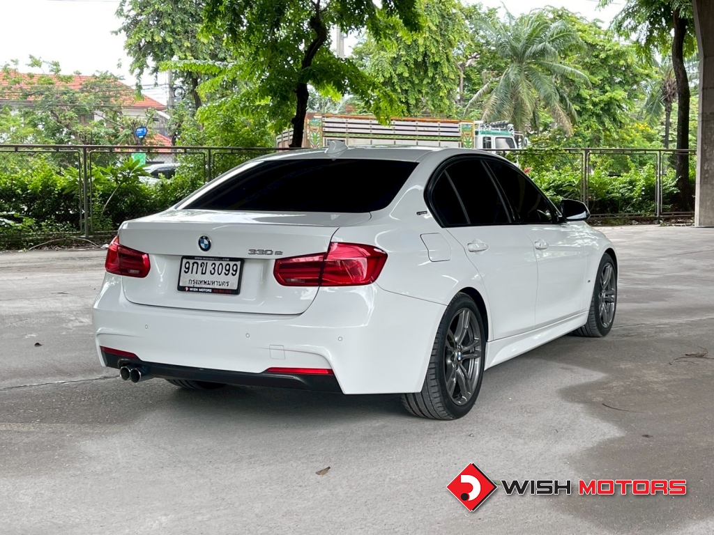 BMW SERIES 3 330e AT ปี 2018 #6 (L)