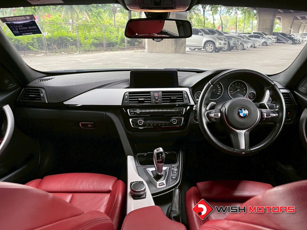 BMW SERIES 3 330e AT ปี 2018 #15 (L)
