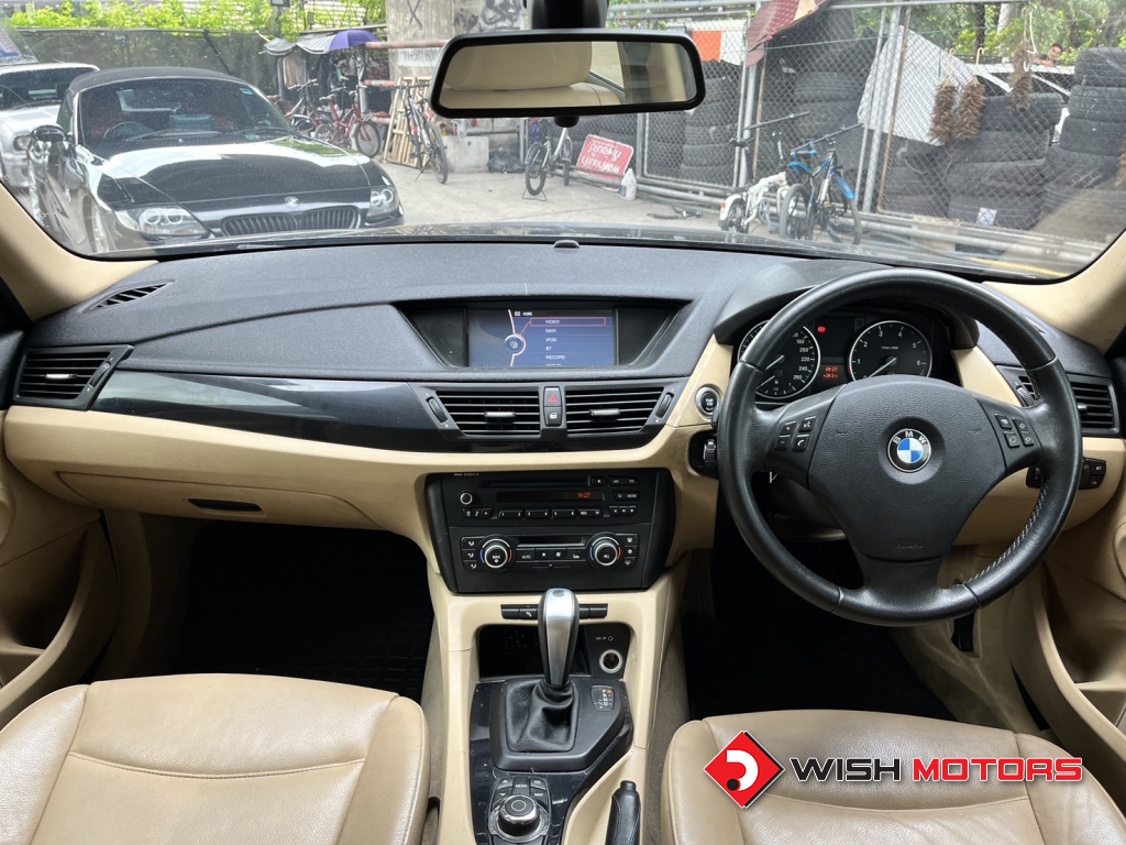 BMW X1 [sDrive] 18i AT ปี 2012 #17 (L)