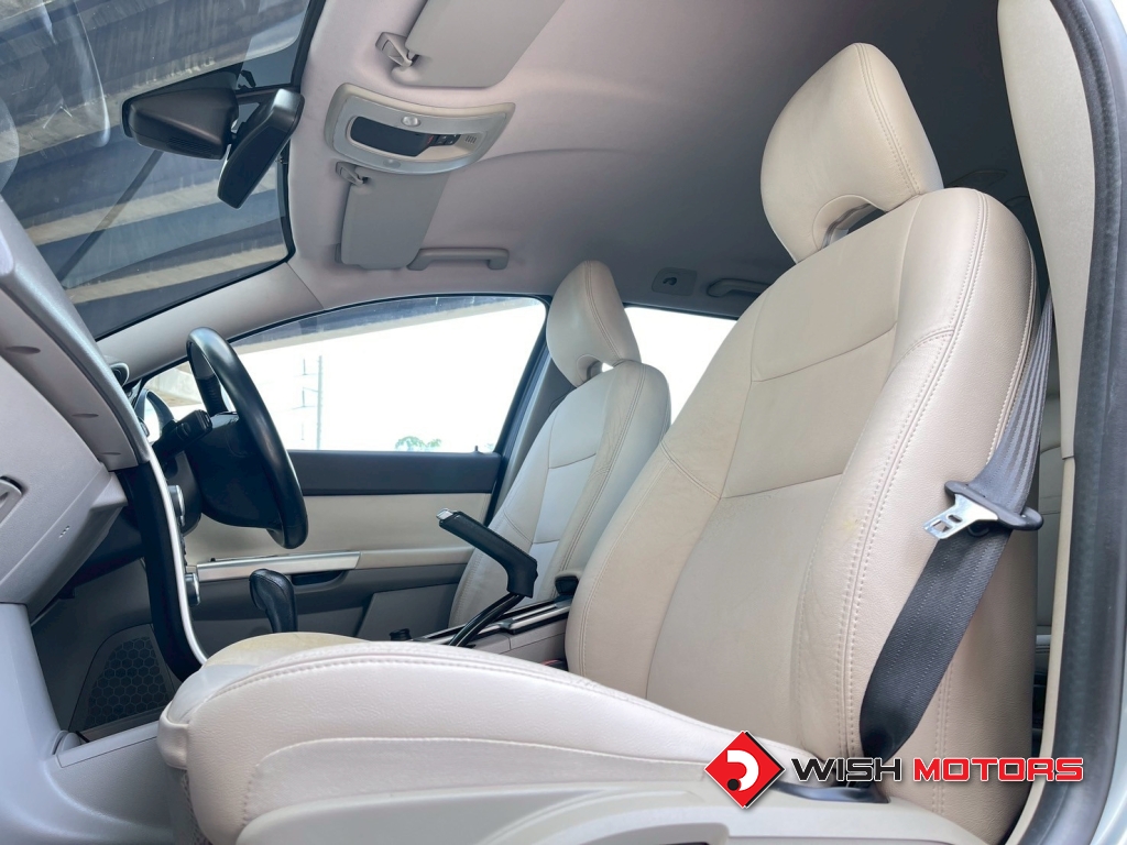 VOLVO V 50 2.0 [5Dr] AT ปี 2012 #15 (L)