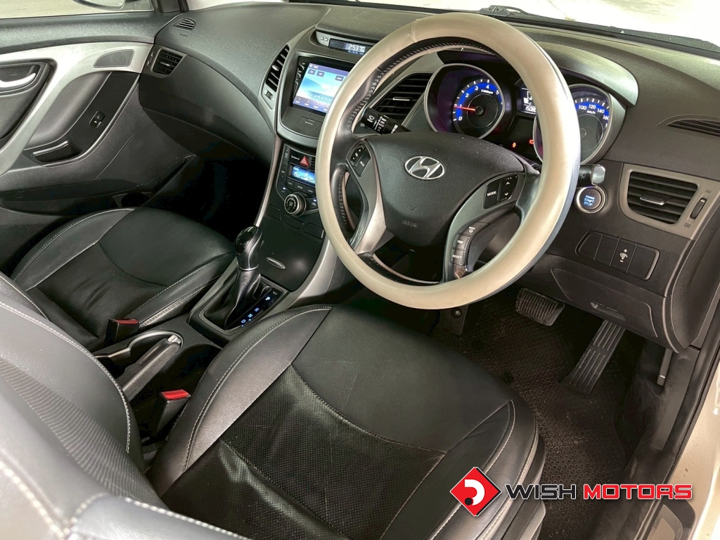 HYUNDAI ELANTRA 1.8 GLE AT ปี 2014 #14 (L)