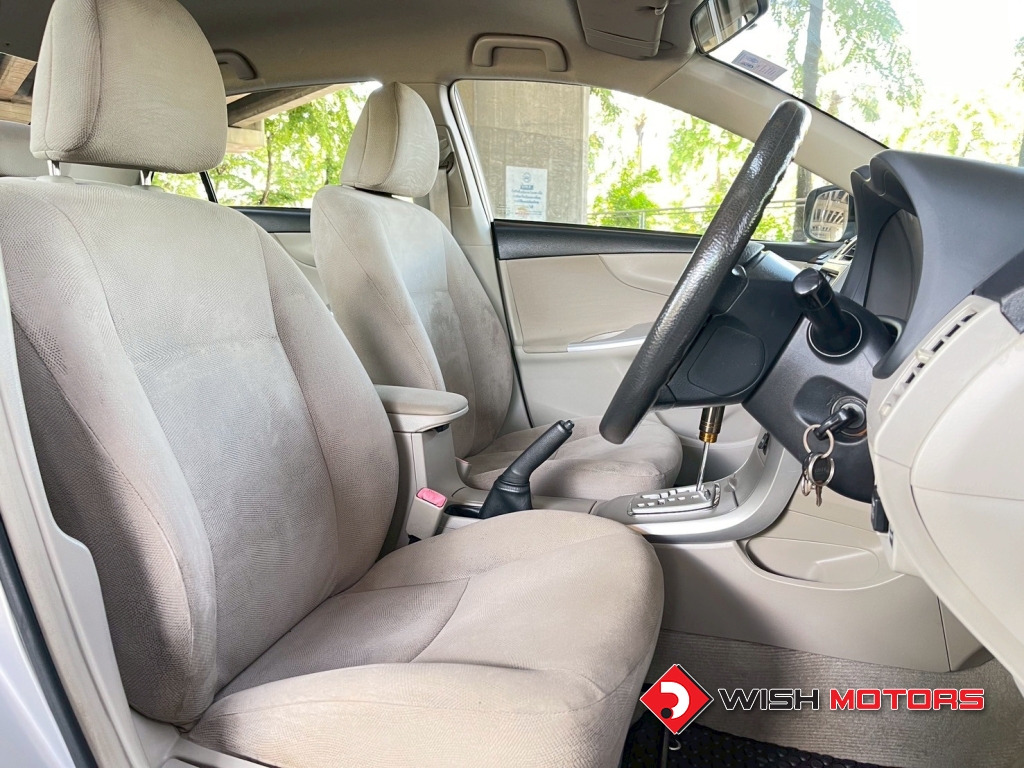 TOYOTA ALTIS 1.6 [E] AT ปี 2012 #12 (L)