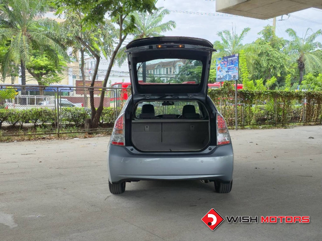 TOYOTA PRIUS Hybrid Synergy Drive 1.8 AT ปี 2011 #8 (L)