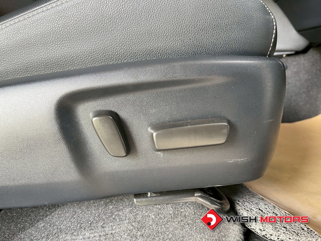 TOYOTA FORTUNER 2.4 [V] AT ปี 2021 #12 (L)