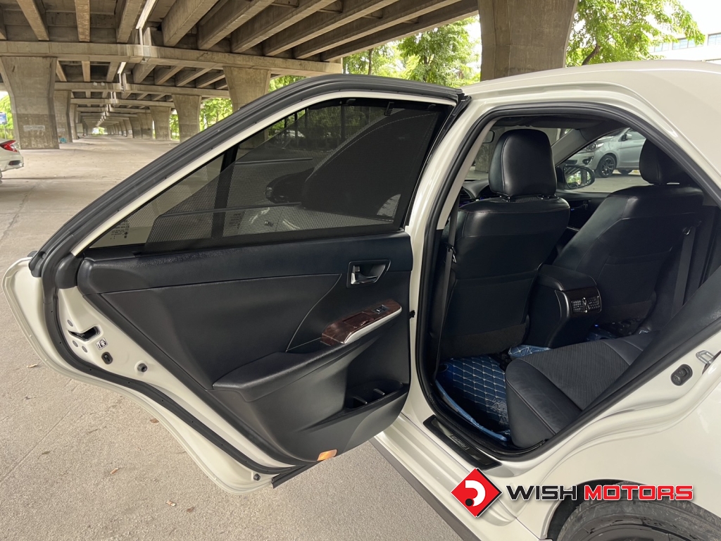 TOYOTA CAMRY 2.0 [G] Extremo AT ปี 2015 #12 (L)