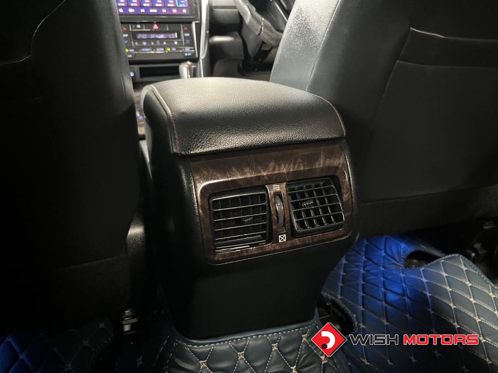 TOYOTA CAMRY 2.0 [G] Extremo AT ปี 2015 #13 (L)