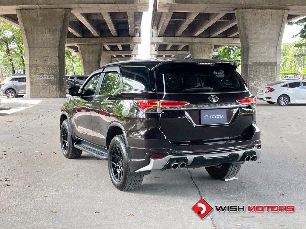 TOYOTA FORTUNER 2.4 [V] AT ปี 2016 #4 (L)