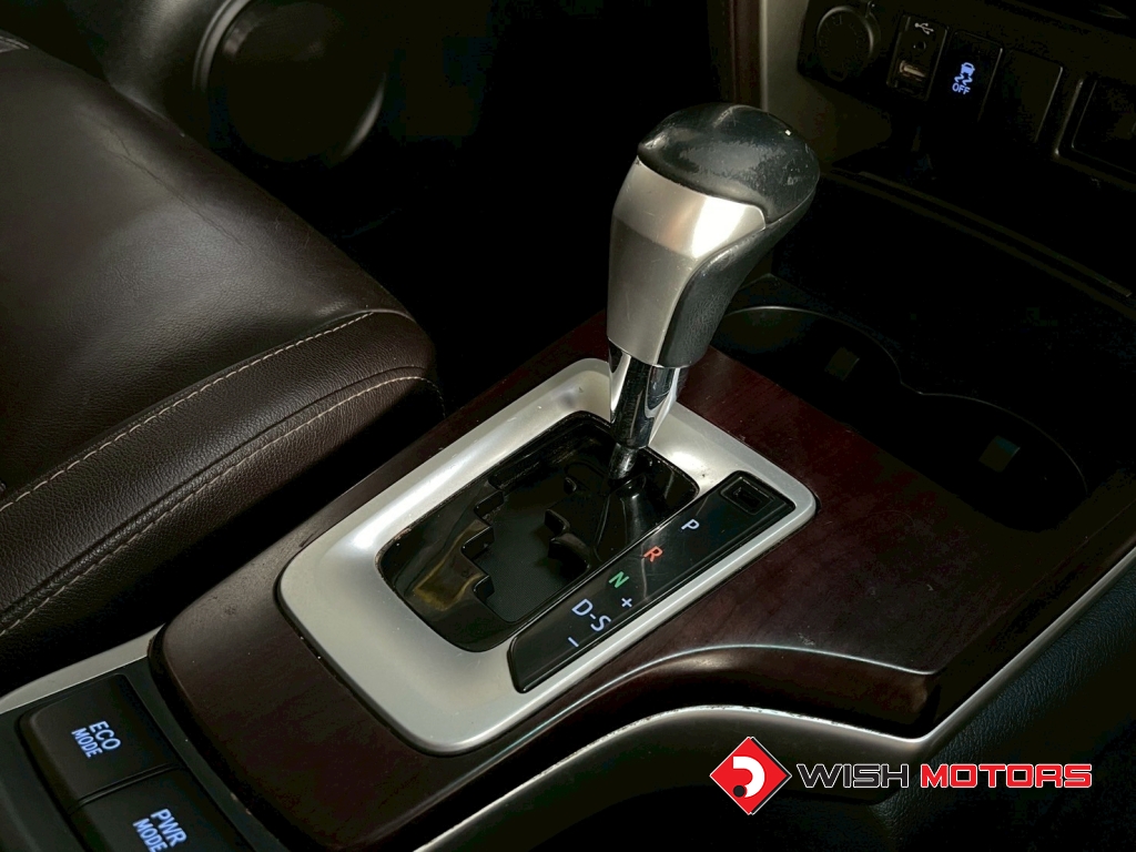 TOYOTA FORTUNER 2.4 [V] AT ปี 2016 #9 (L)