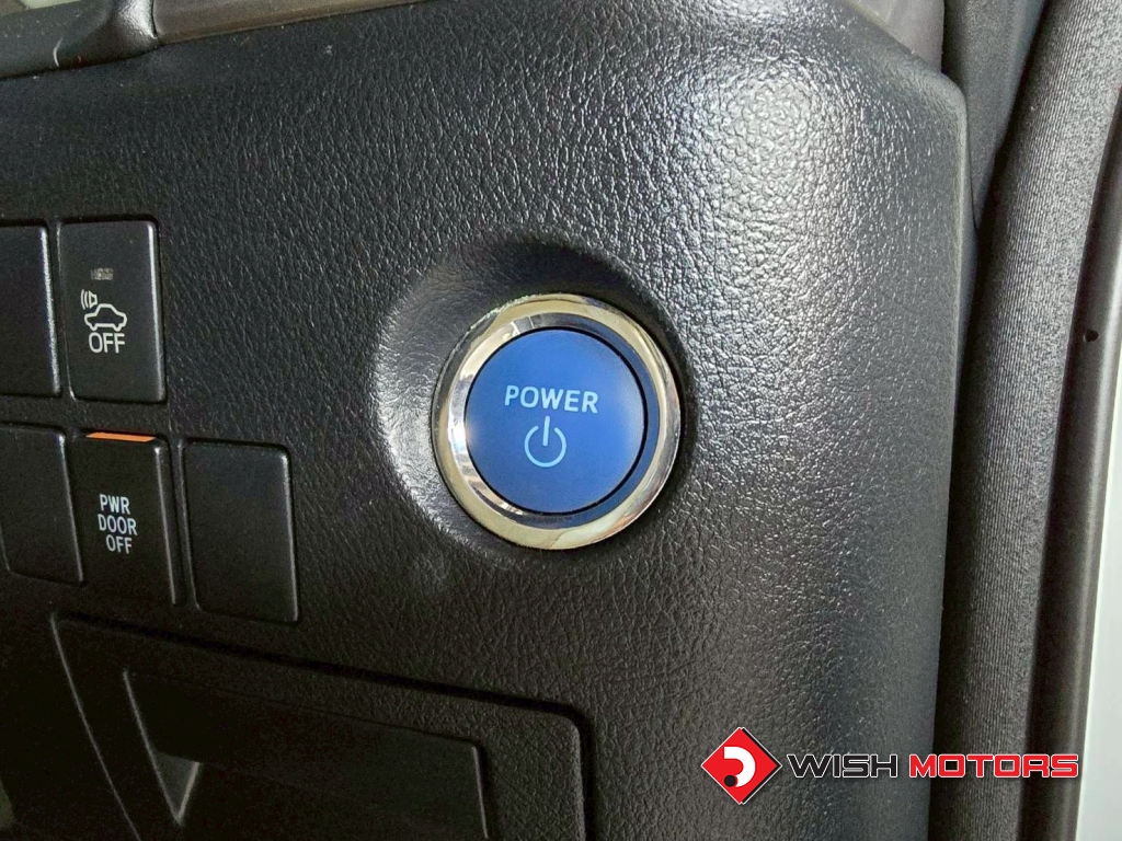 TOYOTA VELLFIRE HYBRID 2.5 [E-Four] AT ปี 2015 #13 (L)