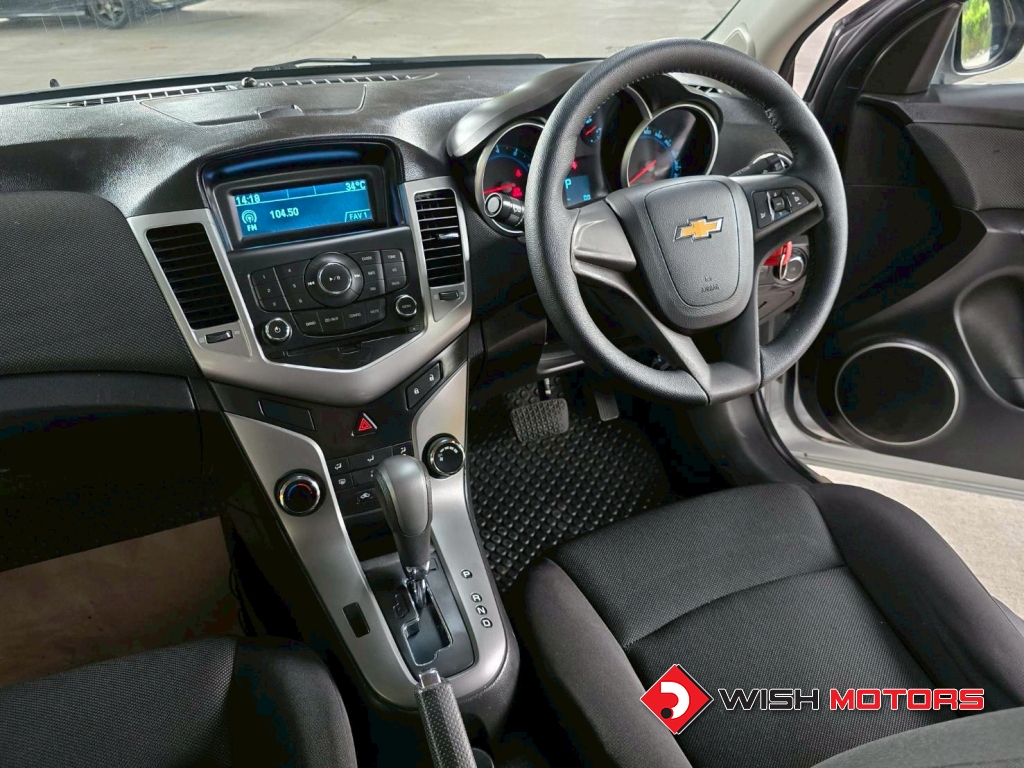 CHEVROLET CRUZE 1.6 LS AT ปี 2011 #8 (L)