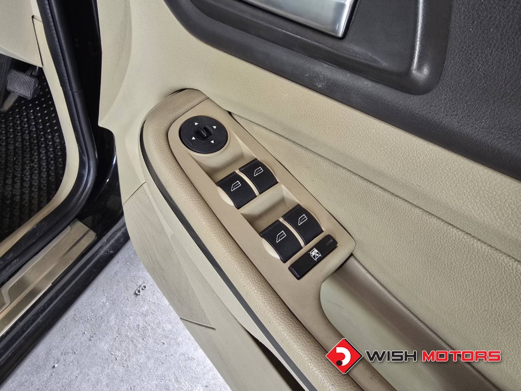FORD FOCUS 1.8  AT ปี 2010 #11 (L)