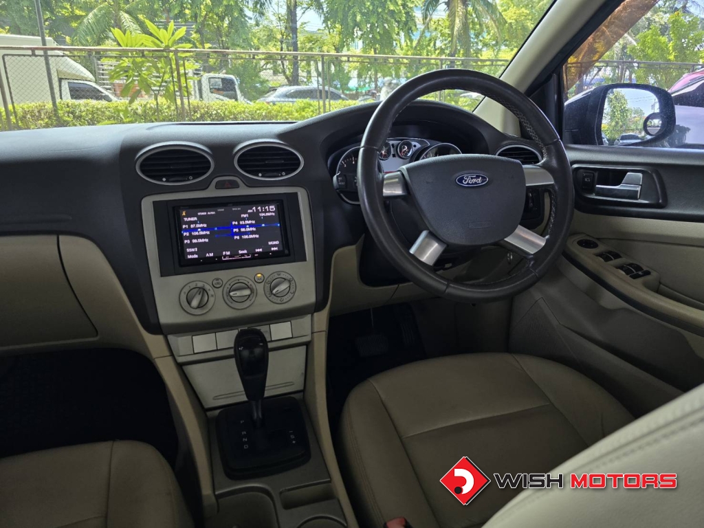 FORD FOCUS 1.8  AT ปี 2010 #18 (L)