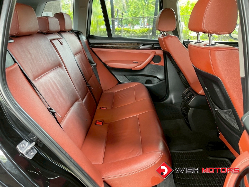 BMW X3 xDrive20i AT ปี 2013 #14 (L)