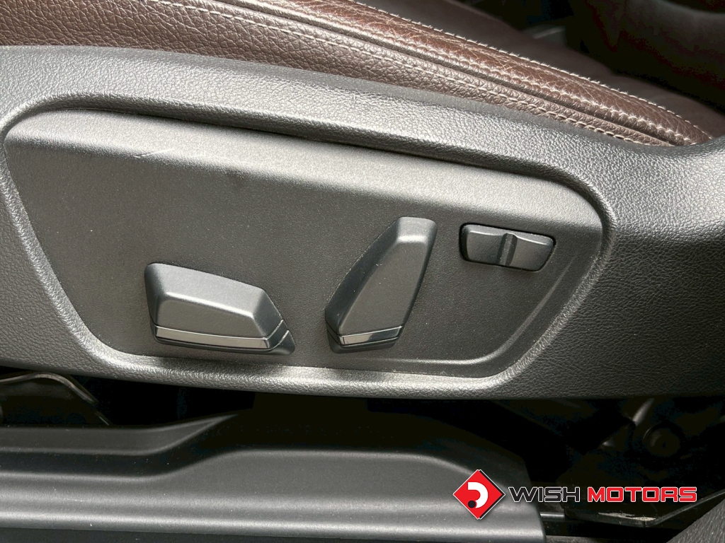 BMW X1 sDrive 18d AT ปี 2017 #16 (L)