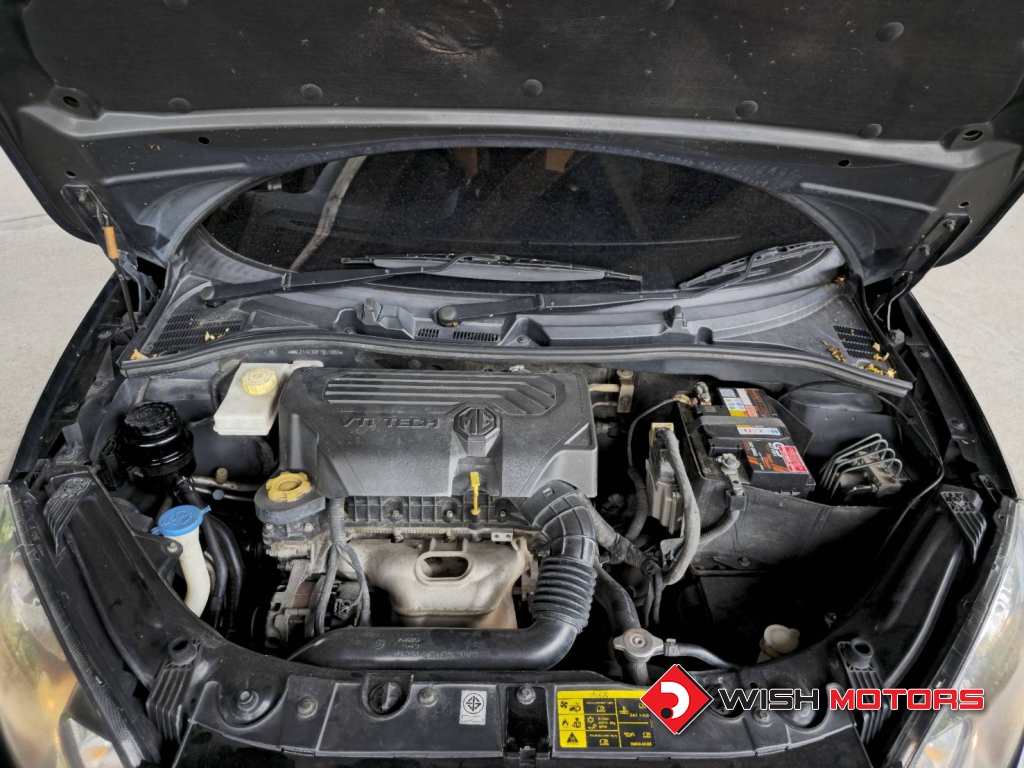 MG 3 1.5 XROSS X AT ปี 2015 #9 (L)