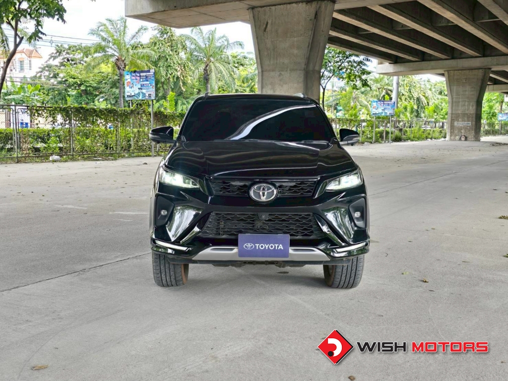 TOYOTA FORTUNER 2.4 Legender AT ปี 2021 #2 (L)