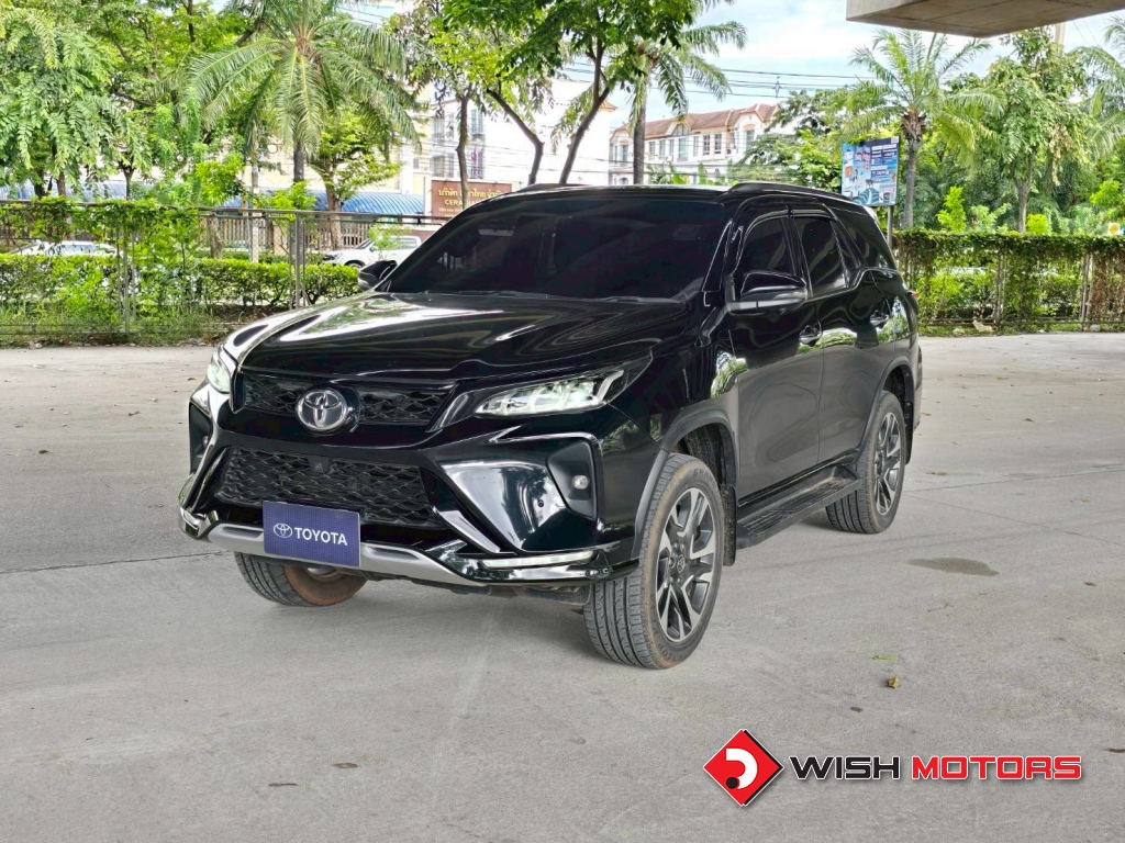 TOYOTA FORTUNER 2.4 Legender AT ปี 2021 #3 (L)