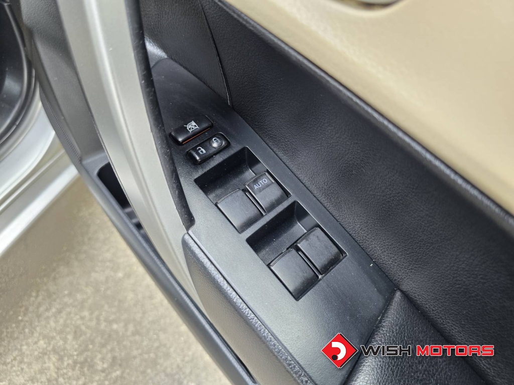 TOYOTA ALTIS 1.6 [G] AT ปี 2014 #12 (L)