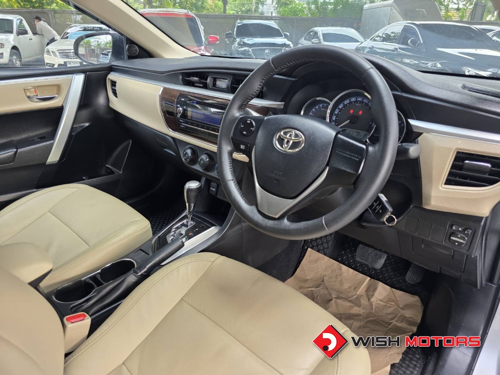 TOYOTA ALTIS 1.6 [G] AT ปี 2014 #13 (L)