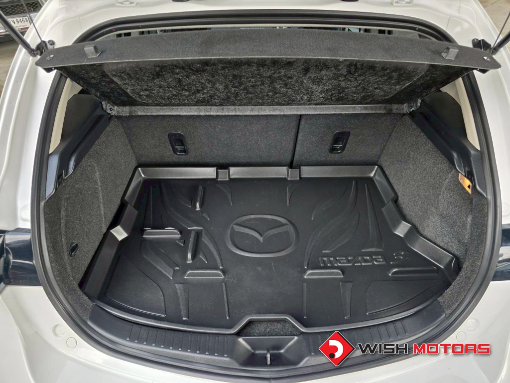 MAZDA 3 2.0 5Dr AT ปี 2011 #19 (L)