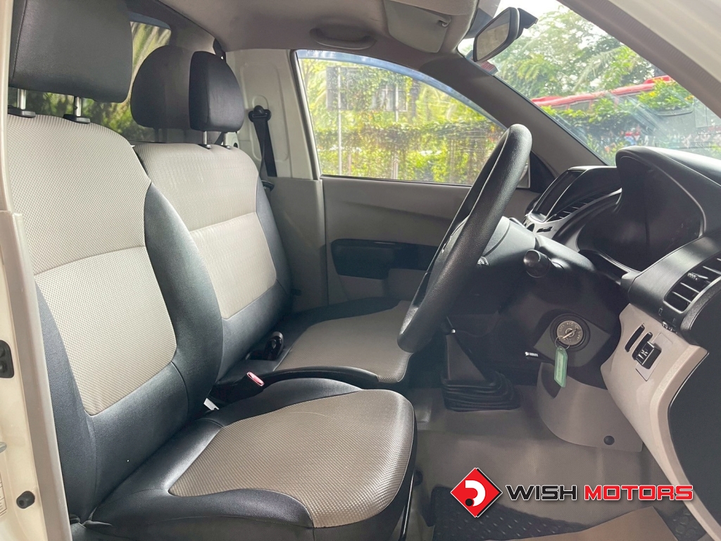 MITSUBISHI TRITON (ปี05-14) 2.4 GL [เบนซิน] MT ปี 2014 #11 (L)