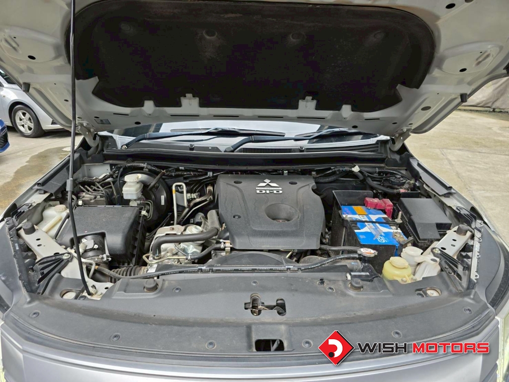 MITSUBISHI PAJERO SPORT 2.4 GT Premium AT ปี 2019 #18 (L)