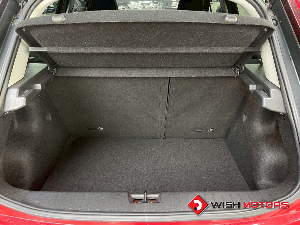 MG 3 1.5 X AT ปี 2018 #8 (L)