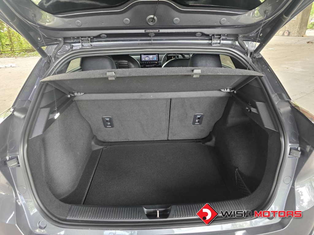 MG 4 X AT ปี 2023 #8 (L)