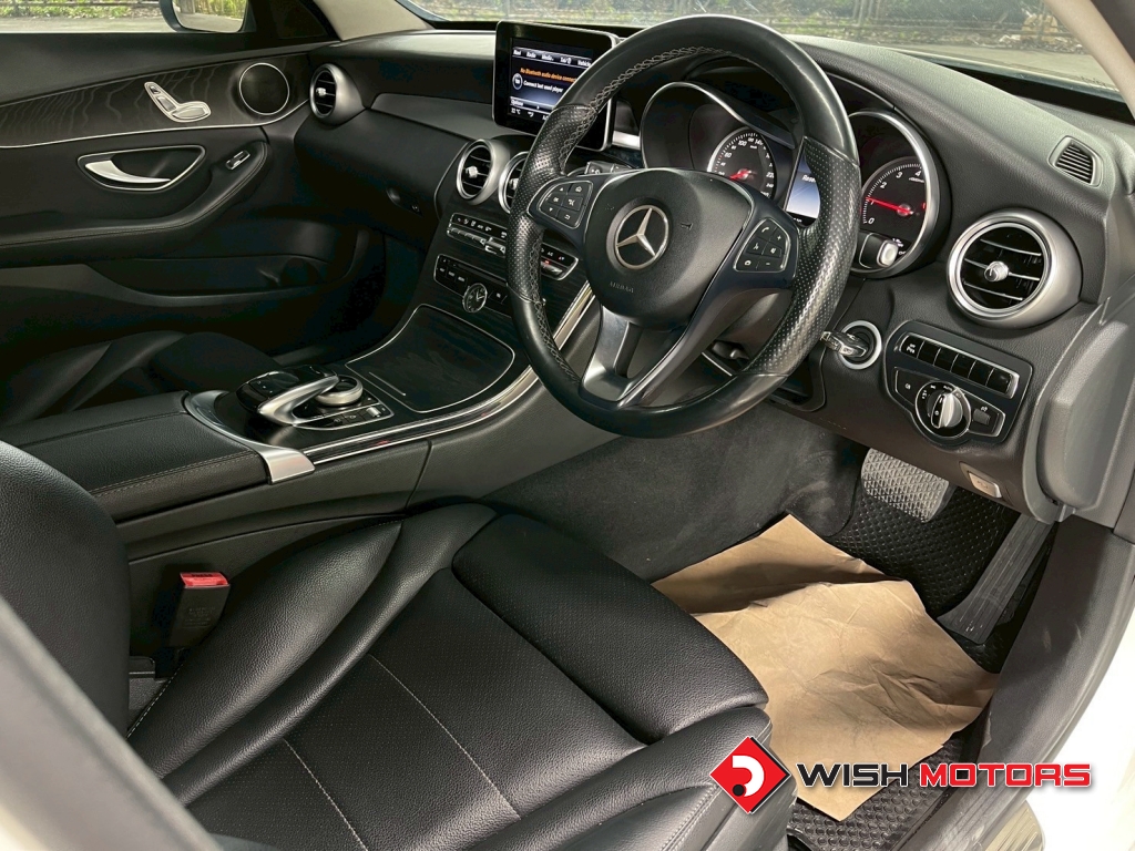 MERCEDES-BENZ C-CLASS C350e [ Estate ] AT ปี 2016 #17 (L)