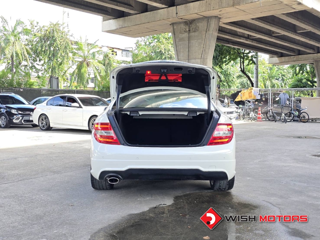 MERCEDES-BENZ C-CLASS C 180 CGI BlueEFFICIENCY [Coupe] AT ปี 2011 #7 (L)