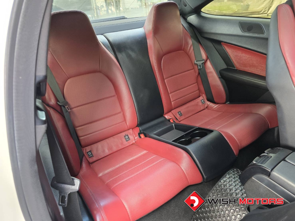 MERCEDES-BENZ C-CLASS C 180 CGI BlueEFFICIENCY [Coupe] AT ปี 2011 #15 (L)