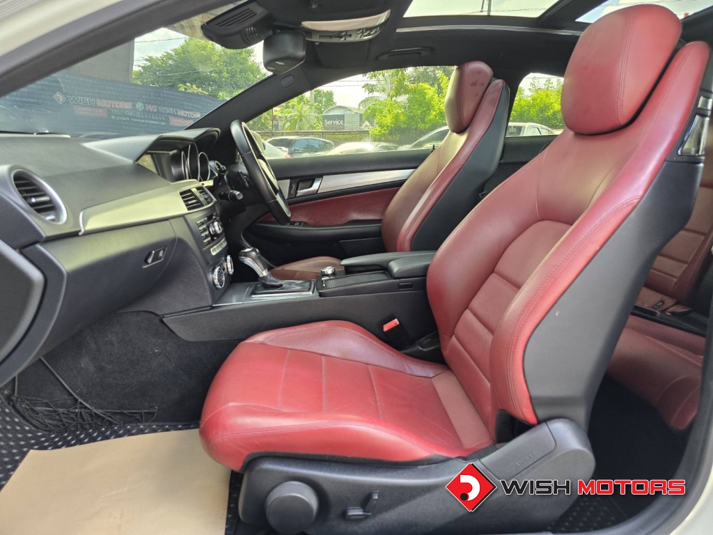 MERCEDES-BENZ C-CLASS C 180 CGI BlueEFFICIENCY [Coupe] AT ปี 2011 #16 (L)