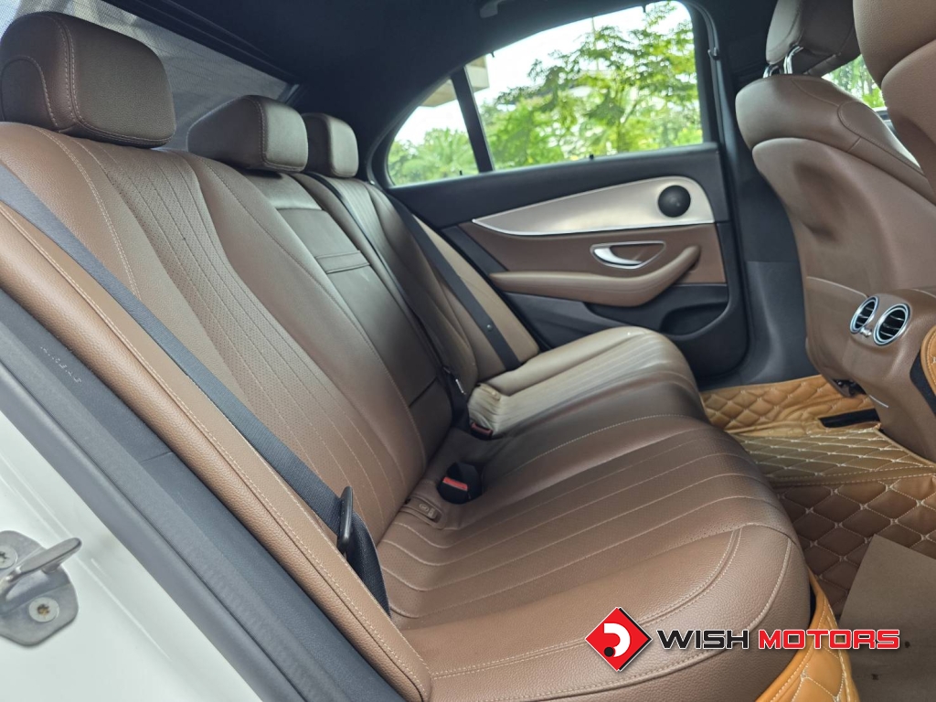 MERCEDES-BENZ E-CLASS E 350e AT ปี 2017 #10 (L)