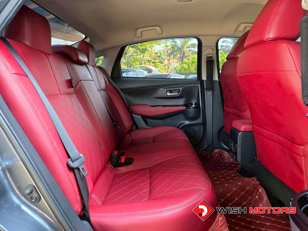 TOYOTA YARIS ATIV 1.2 PREMIUM LUXURY AT ปี 2024 #15 (L)