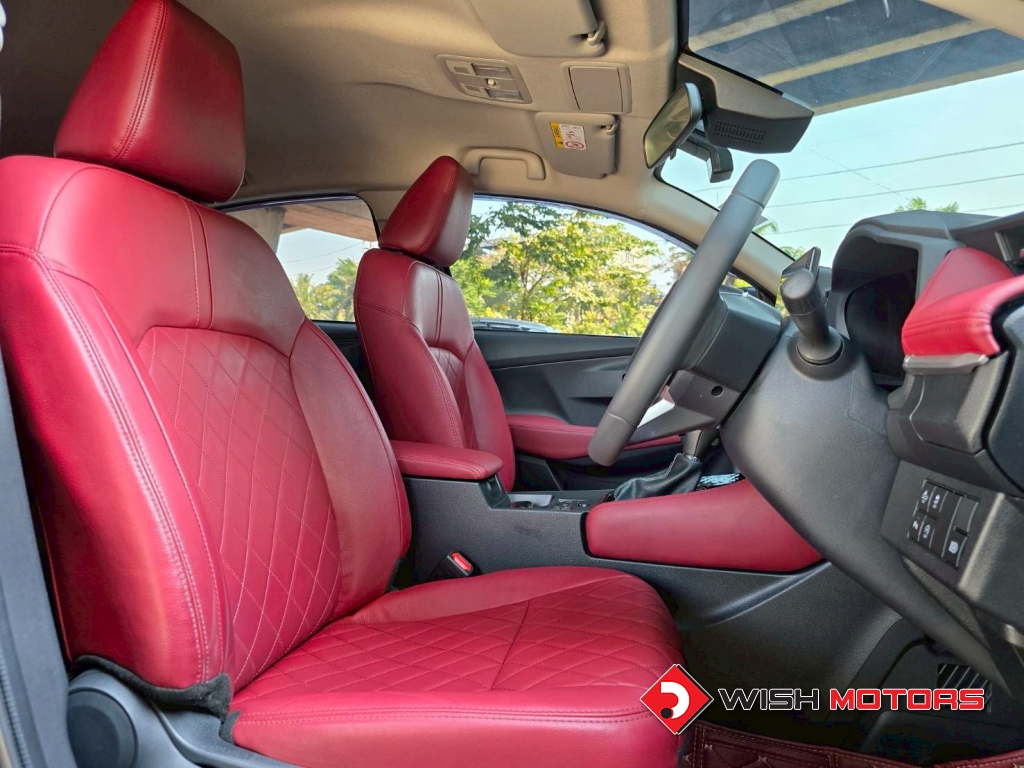 TOYOTA YARIS ATIV 1.2 PREMIUM LUXURY AT ปี 2024 #16 (L)