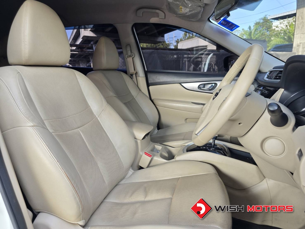 NISSAN X-TRAIL 2.0 E Hybrid ปี 2017 #12 (L)